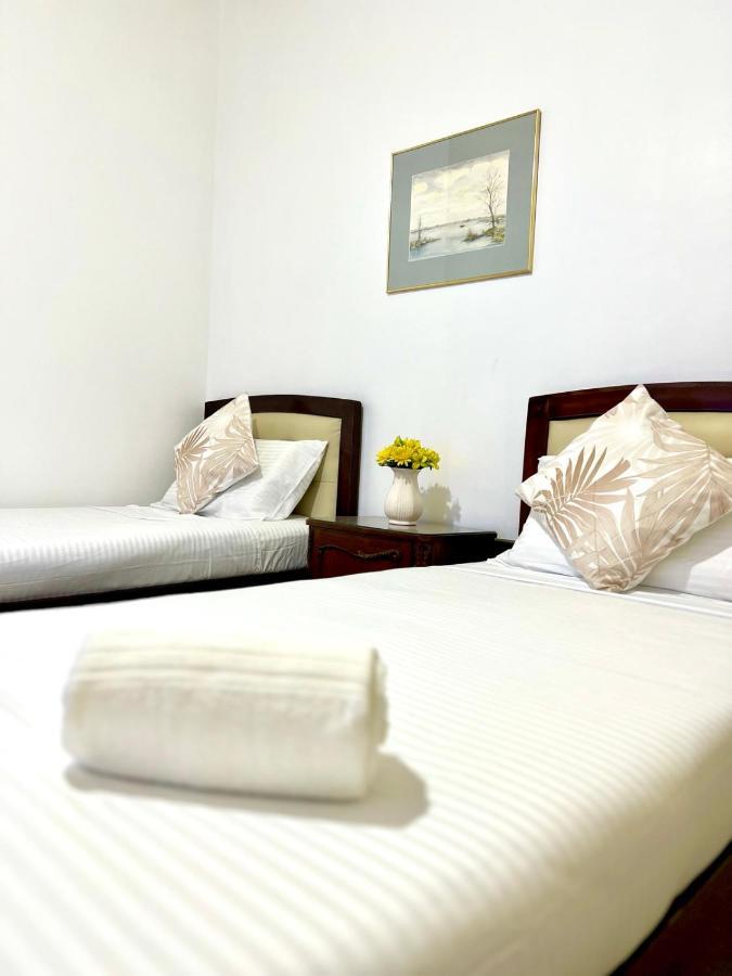 E&R Airport Hotel Dumaguete City Exterior foto